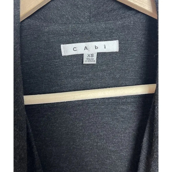 Cabi #956 Take Charge Cardigan Sweater Long Sleeve Gray Size XS NO BELT Women’s - Picture 3 of 5